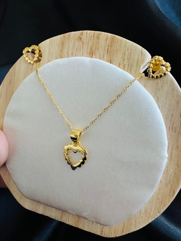 IMG_3657 Conjunto Corazones Dorados