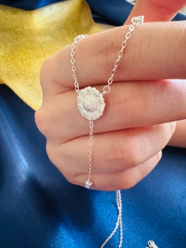 Collar Margarita 🌼 Cascada