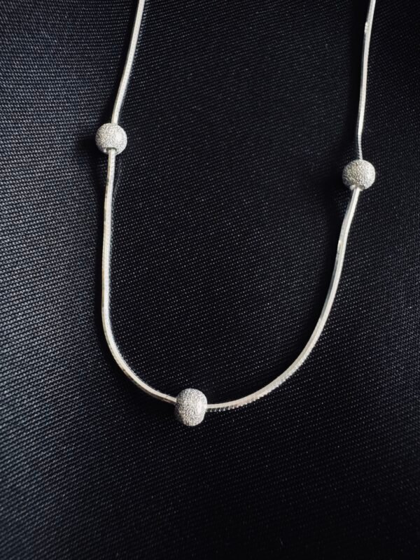 Collar Choker Bolitas Satinadas