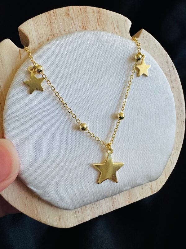 Collar Trío de Estrellas Doradas 🌟🌟🌟
