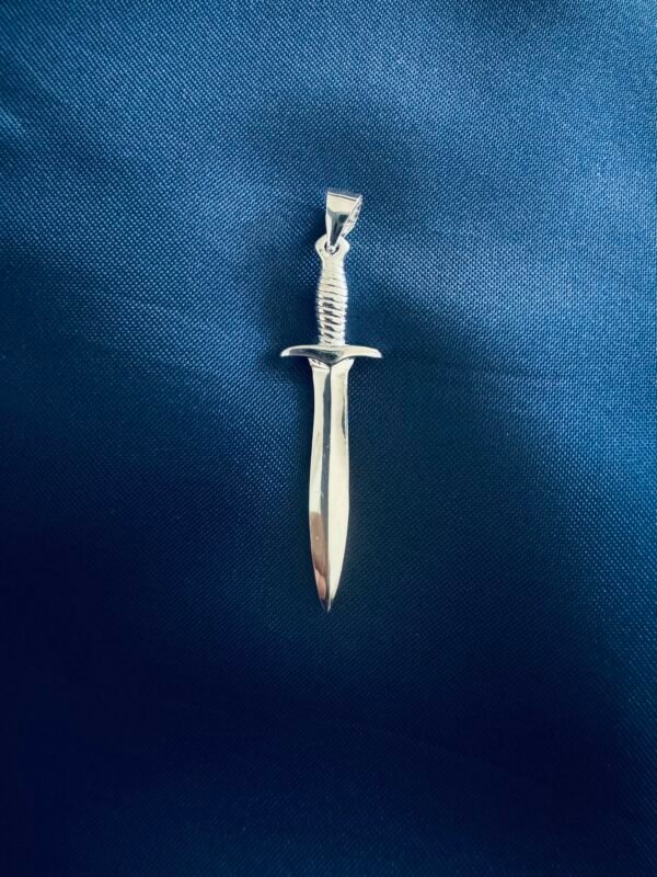 Colgante Espada 🗡️
