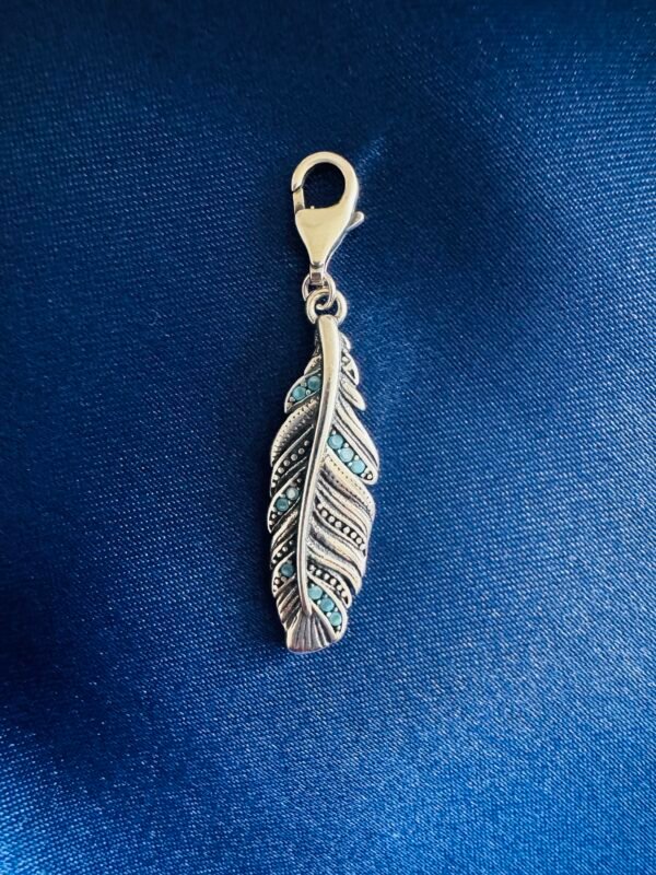 Colgante Pluma con Broche
