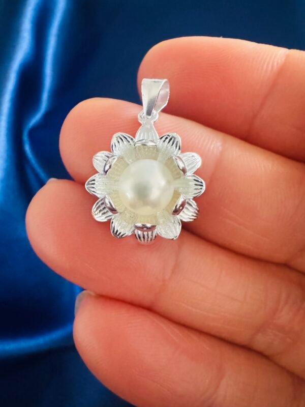 Colgante Flor con Perla