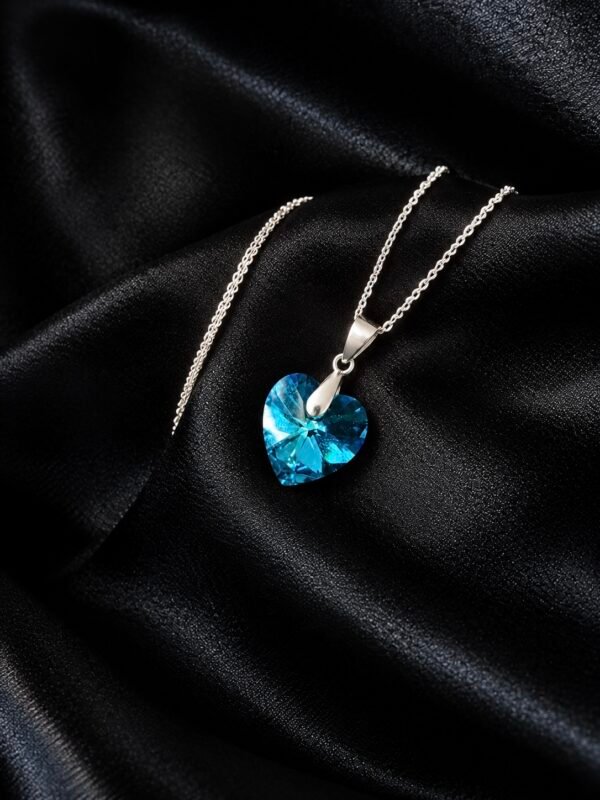 39DCDCE3-43A9-45E4-BFE5-3384512F2D70 Collar Corazón del Mar 💙