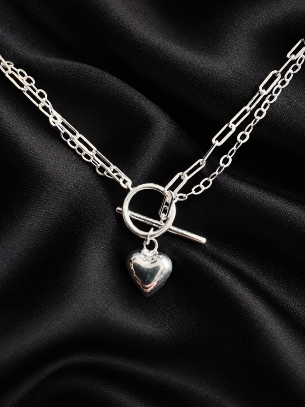 Collar Corazón Cautivo 💓