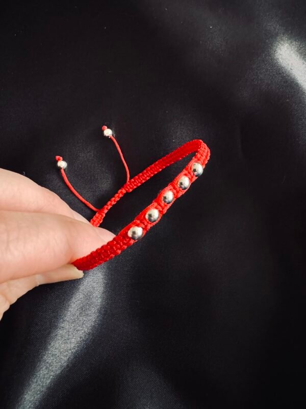 IMG_4169 Pulsera de Hilo Rojo con Esferas
