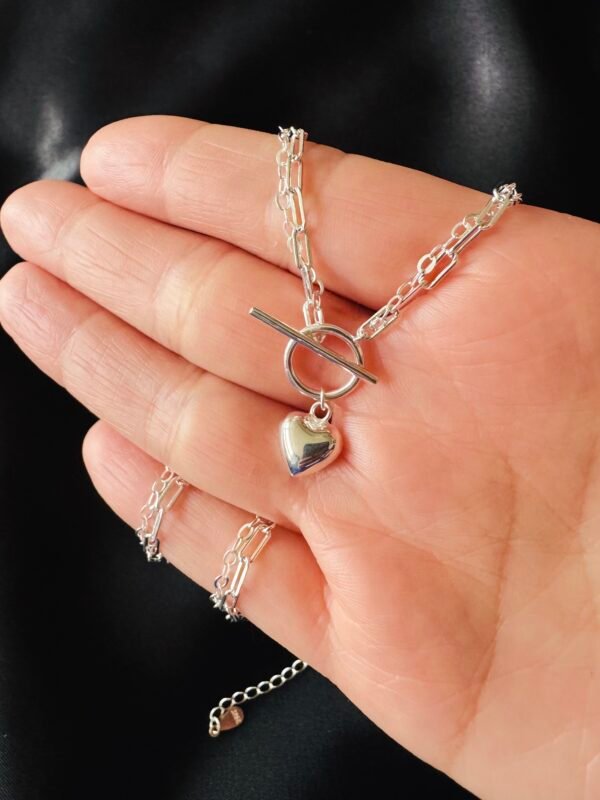 Collar Corazón Cautivo 💓