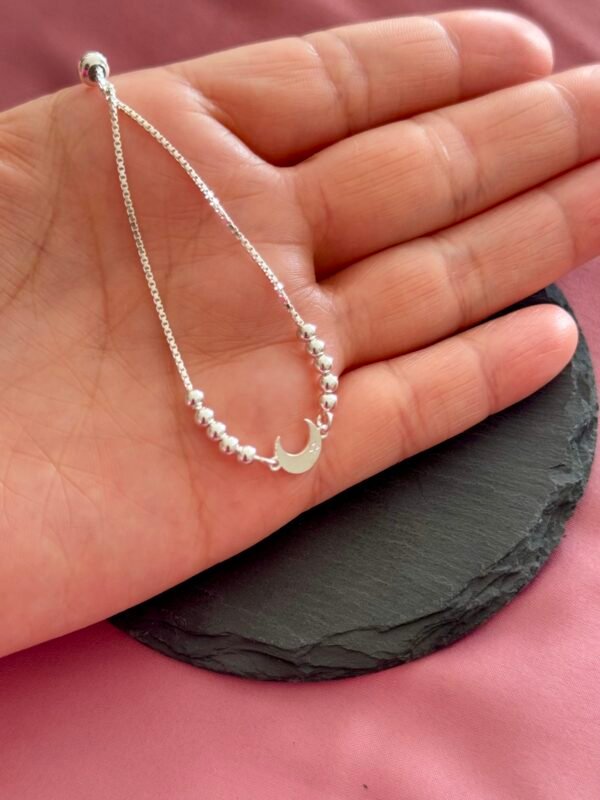 Pulsera Ajustable Luna con Esferas